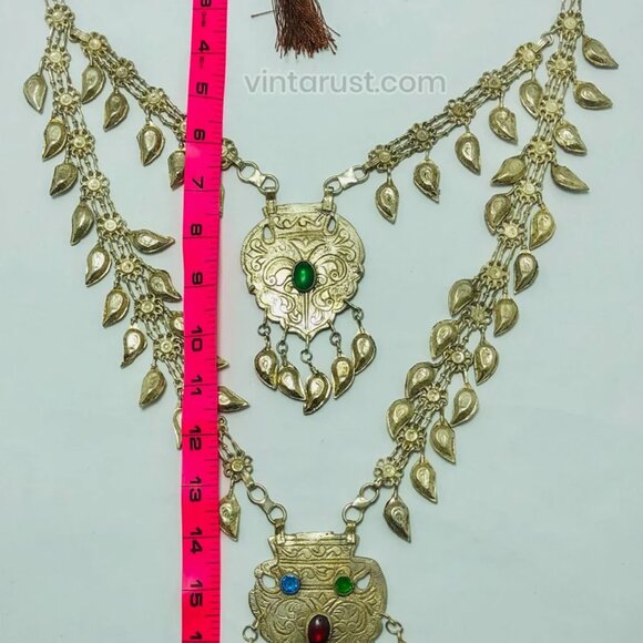 Vintage Bib Necklace With Two Layers Pendants and Leaf Style Tassels - Picture 10 of 10